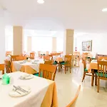 Riviera Hotell 4*