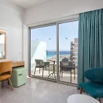 Riviera Hotel