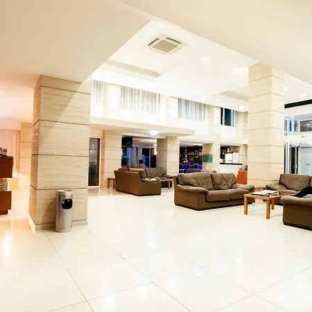 Hotell Riviera 4*