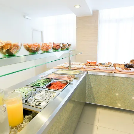 Hotell Riviera 4*