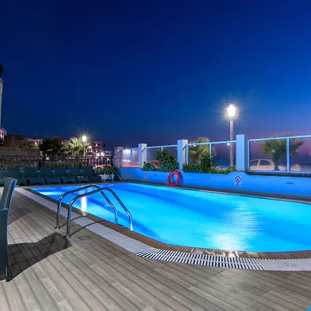 Hotell Riviera 4*