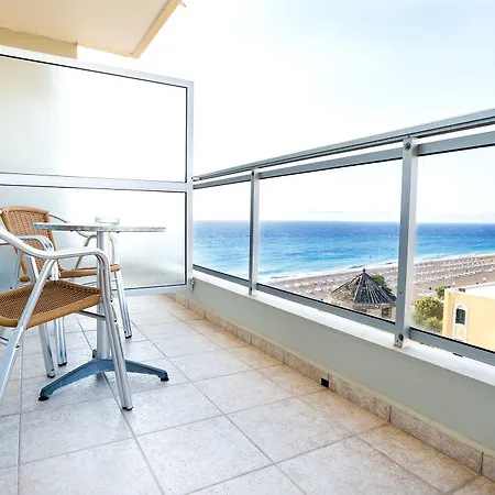 Riviera Hotell 4*