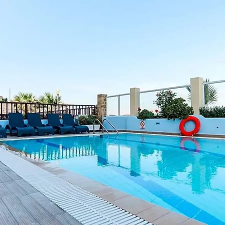 Riviera Hotel 4*