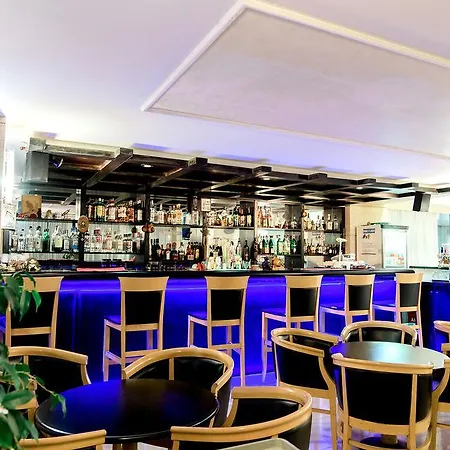 Riviera Отель 4*
