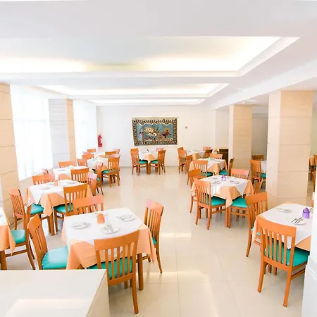 里维埃拉酒店 Rhodes City