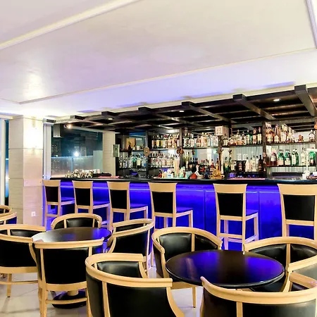里维埃拉酒店 酒店
