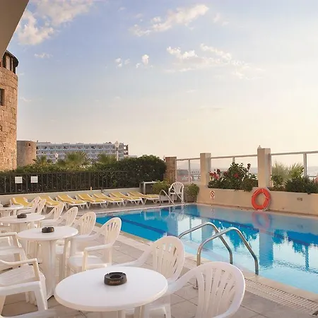 Riviera Hotel 4*