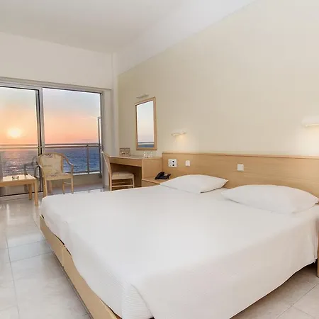 Riviera Hotel 4*